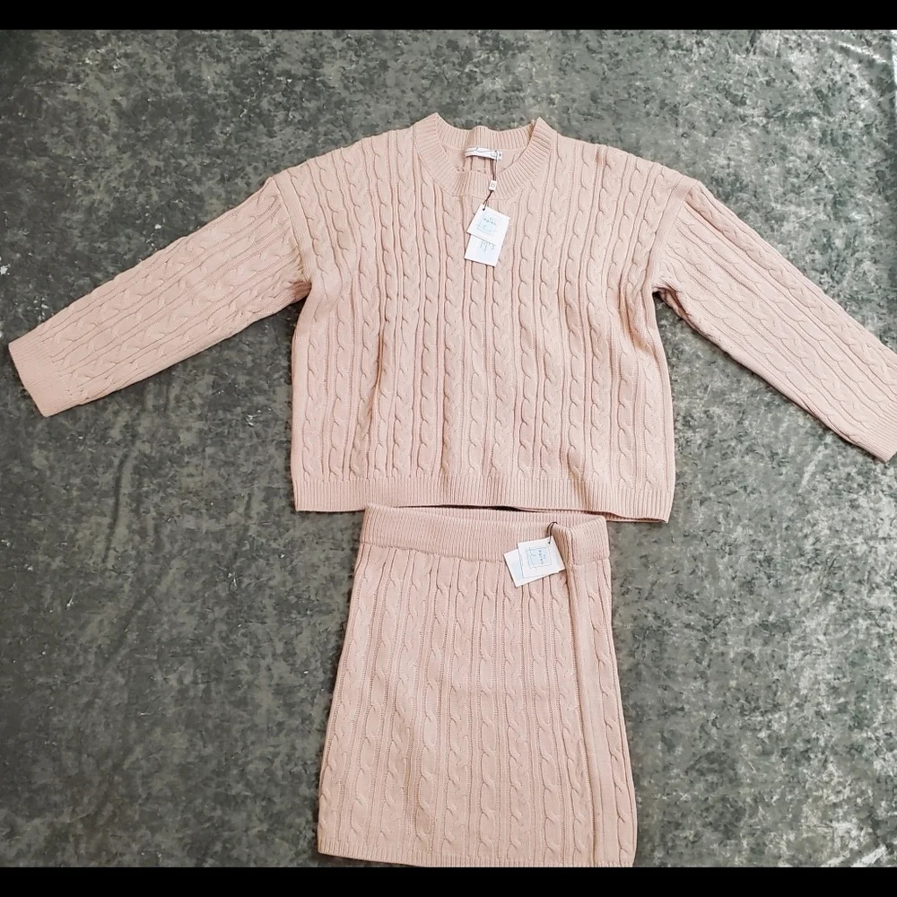 By Egreis Melina Sweater & Skirt Set